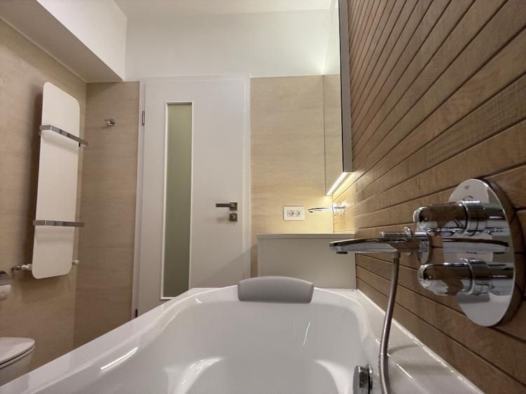 Vanzare Apartament 4 Camere  Zona Unirii - Lux - Poză 12