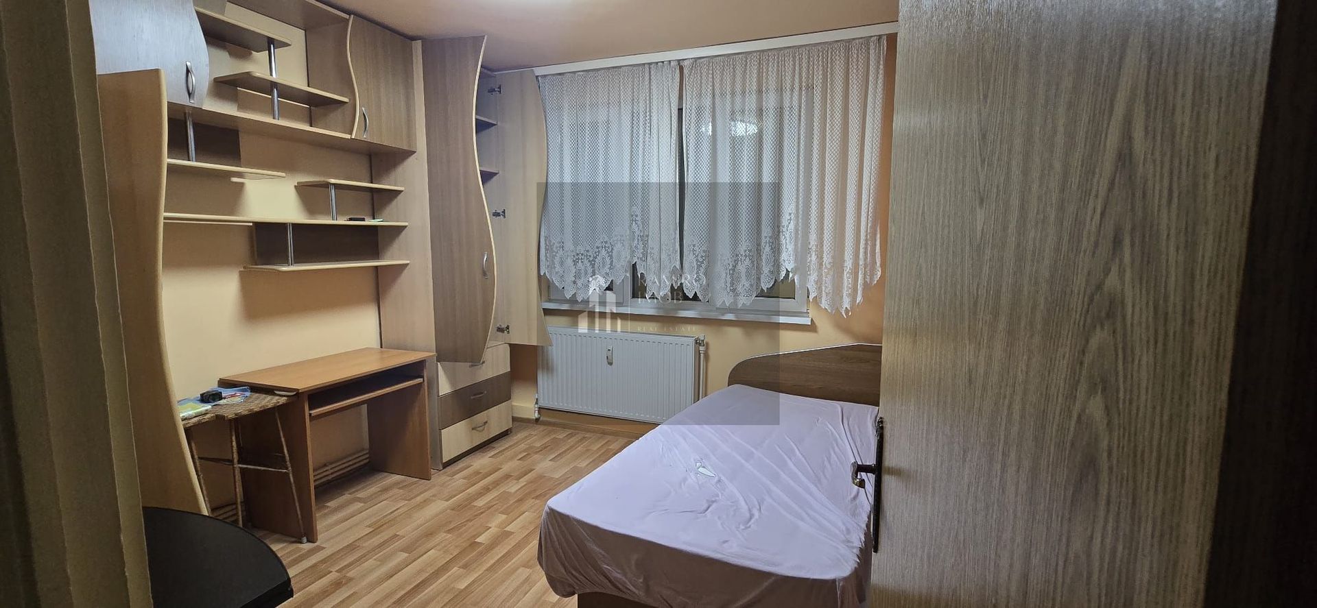 Apartament 3 camere 8 min metrou Aparatorii Patriei/centrala - Poză 2