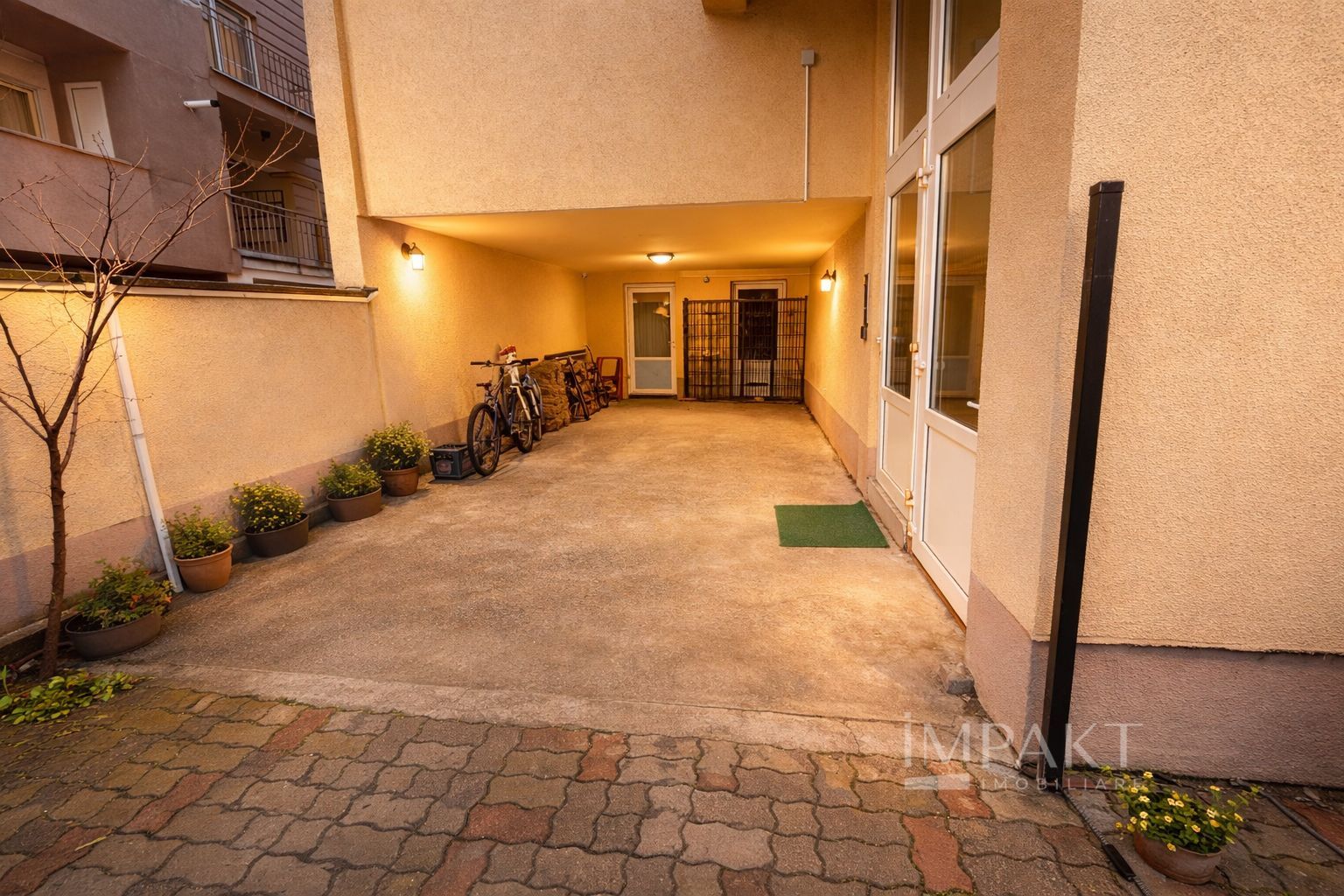 230 mp OPEN SPACE + curte | Expo Transilvania | Spațiu comercial - Poză 5