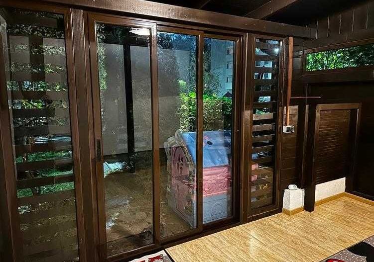 Apartament 3 camere padurea Baneasa, parter, gradina cu loc de parcare - Poză 1