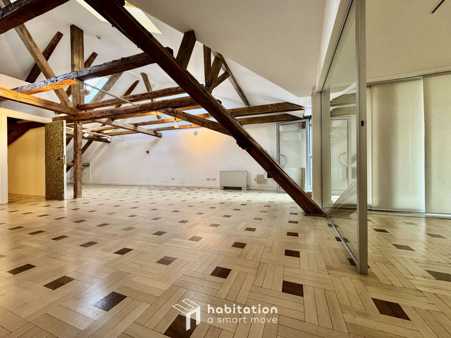 Spațiu Birou în imobil istoric recondiționat - Poză 19