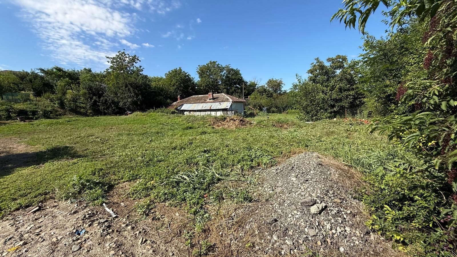 BRANESTI - Ilfov, teren de vanzare 1051 mp, deschidere 46 m, utilitati - Poză 1