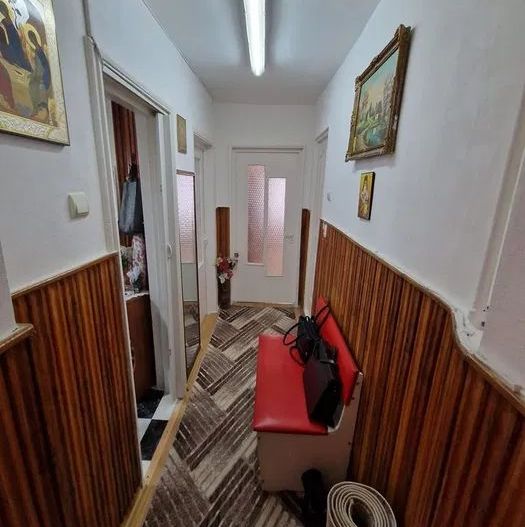 Apartament cu 3 camere de vanzare - Poză 4