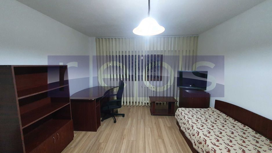 VANZARE GARSONIERA NERVA TRAIAN - Poză 1