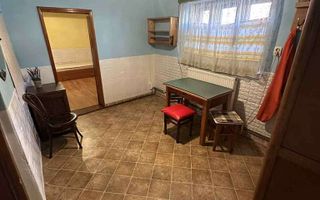 Casă de vânzare cu posibiliate de renovare/dezvoltare - Poză 7