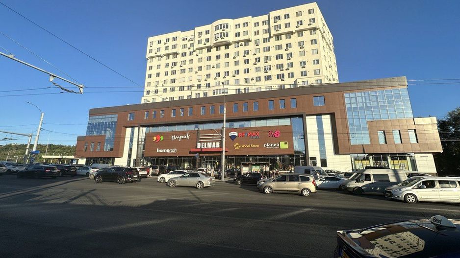 Chirie Spații de Birou 420 m2.și 300m²   sectorul Rîșcani. - Poză 2