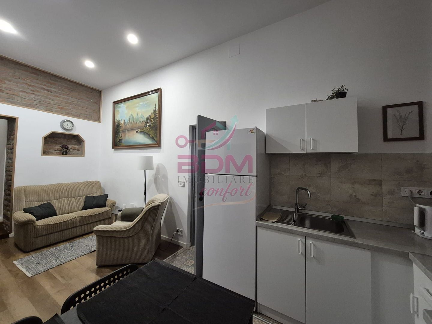 Apartament la cheie | 3 camere | loc de parcare | zona centrala - Poză 6