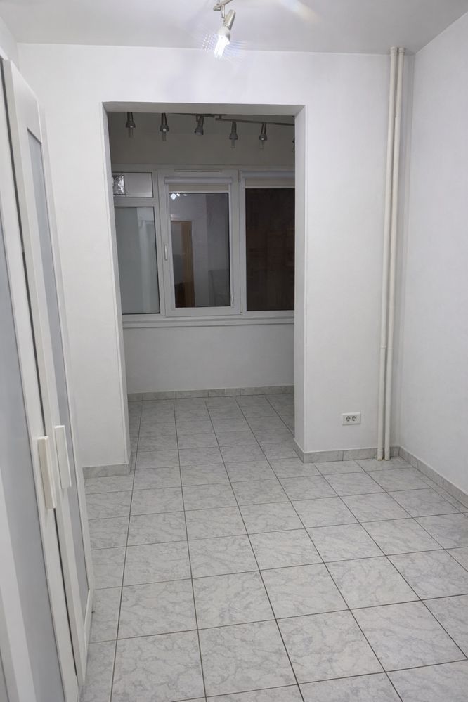 2 camere nemobilat, ideal firma sau locuinta, Piata Minis, pret excelent - Poză 4