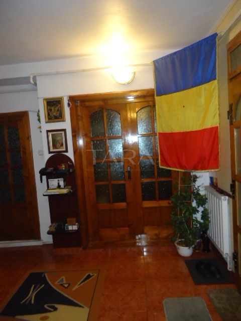 Casă / Vilă cu 6 camere de vânzare în zona Marasti - Poză 1