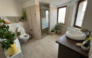 Vila 7 incaperi + 3 Anexe | 1800mp Teren | La Intrare in Dumbravita - Poză 7