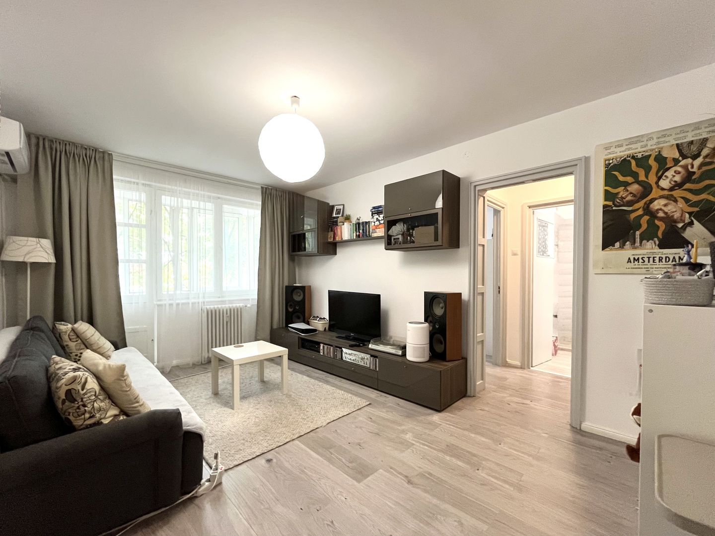 Apartament cu 2 camere, vedere la parc, în zona Central-Piata Unirii - Poză 2