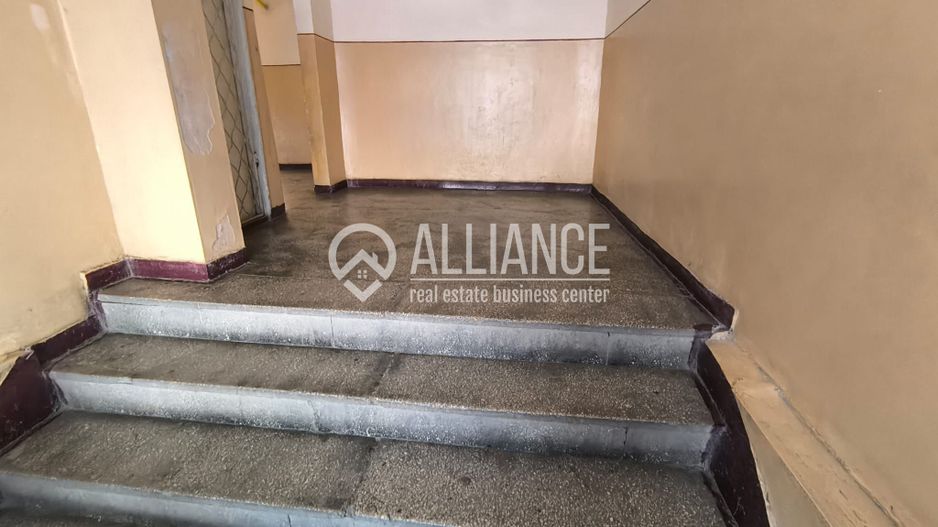 INEL 2 EDEN(cod03) - 2 Camere cu vedere stradala ! - Poză 3