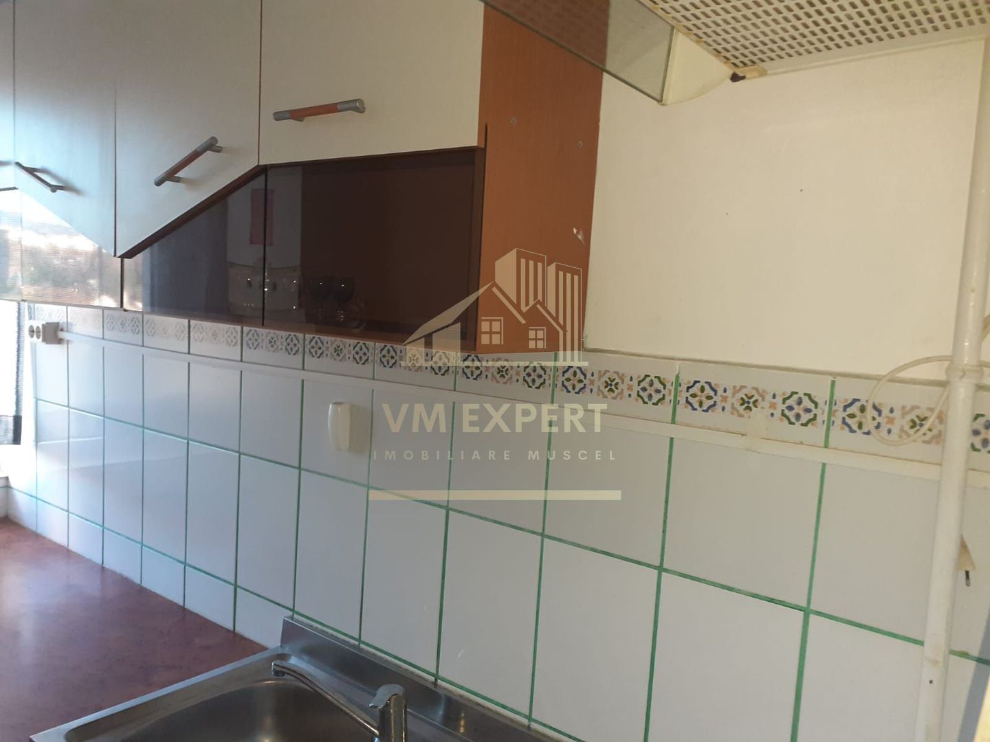 APARTAMENT 3 CAMERE, ETAJ 3, VISOI, CAMPULUNG - Poză 3