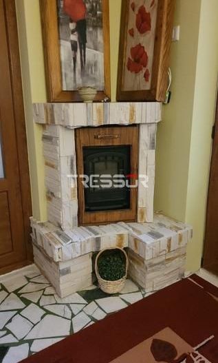 Etaj Vila - zona Trocadero (intrare separata) - Poză 3