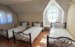 Cazare la pensiune in Centru - Poză 3