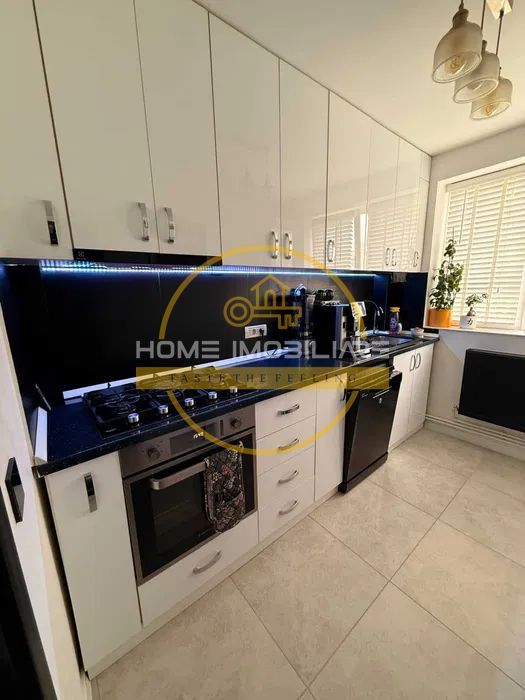 Apartament cu 3 camere / Etajul 3/ 64mp/ Podu Ros - Poză 5