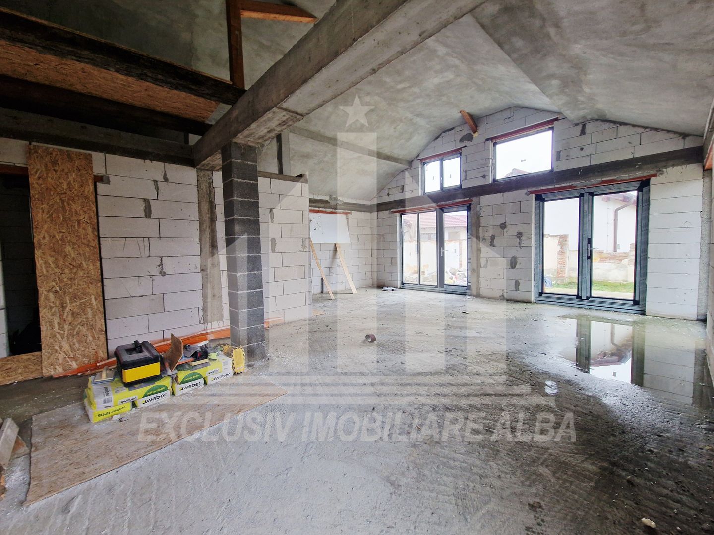 Casa de vanzare | 140 mp | 2700 mp teren | Oarda - Poză 2