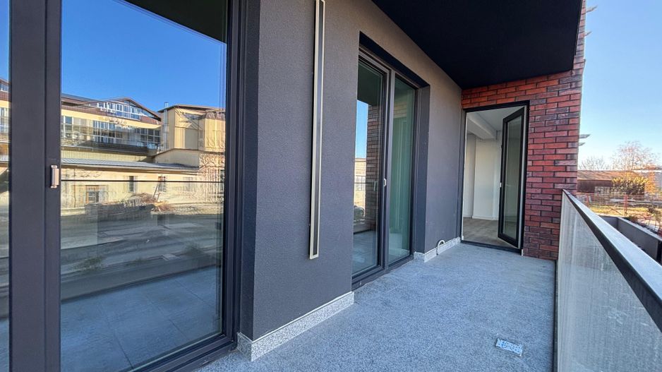 Apartament PREMIUM 3 camere cu GARAJ si boxa - zona Centrala - Poză 4