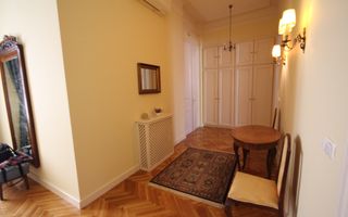 APARTAMENT DEOSEBIT IN ZONA CENTRALA - Poză 21