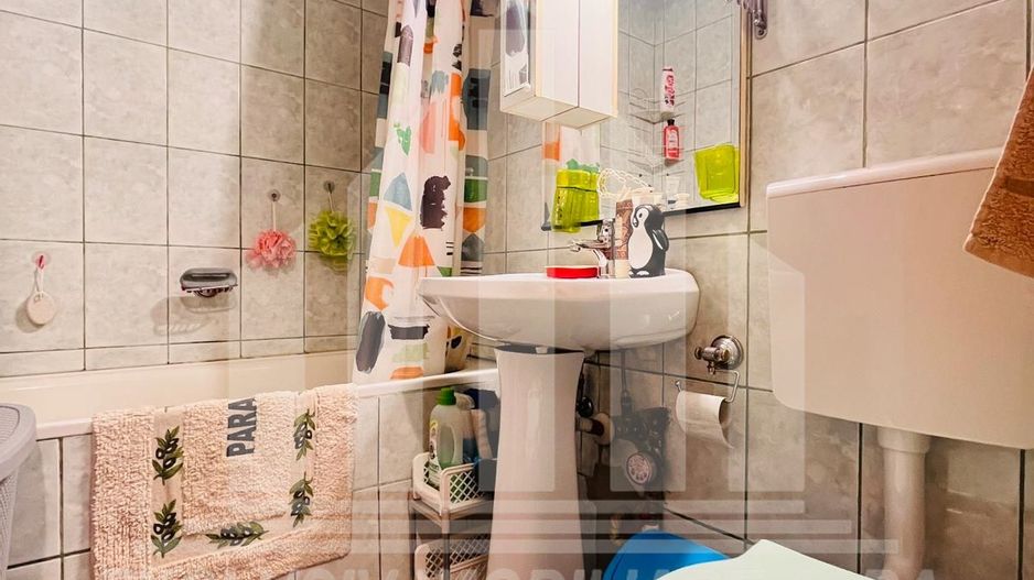 Apartament 3 camere Cetate-Closca, etaj 2, finisat - Poză 7