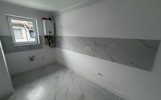 Disponibil imediat. Strada asfaltata. TVA 21% inclus in pret - Poză 2