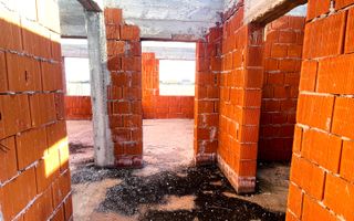 Casă Parter Spațioasă în Tărian, 160 mp Utili, Teren 681 mp - Poză 8
