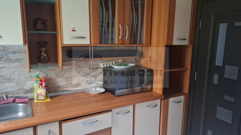 Apartament 3 Camere Podul de Piatra - 550 euro - Poză 1