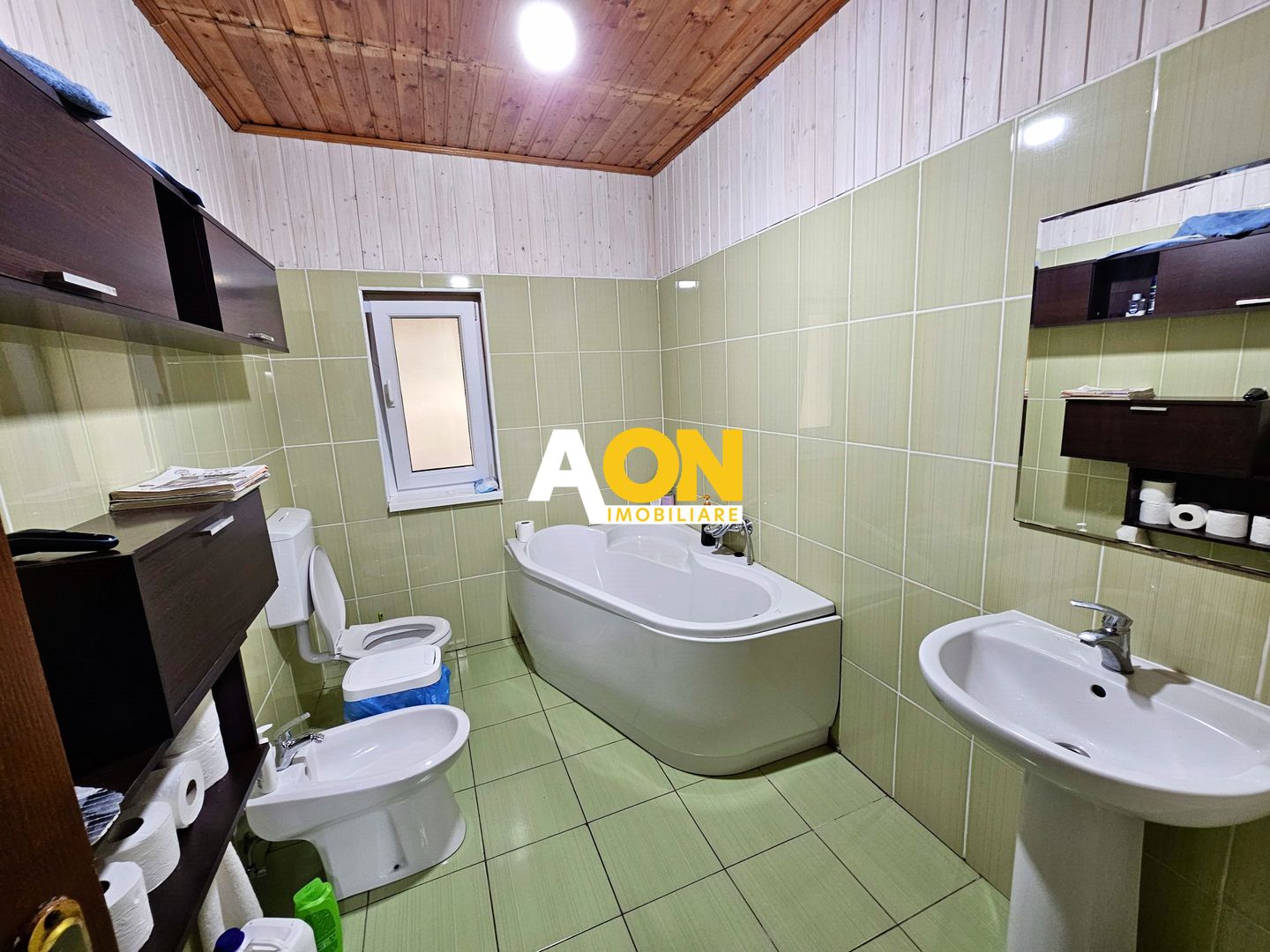 Casa multifunctionala, 6 camere , 700 mp teren, cu utilitati, Ciugud - Poză 9