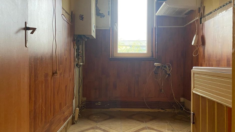 Vanzare apartament cu 3 camere în Micro 6  zonă căutată din Târgoviste - Poză 9