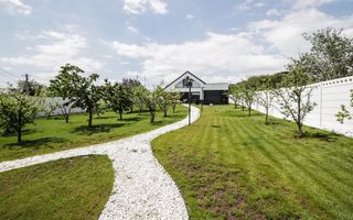 VILĂ MODERNĂ DE LUX CU PISCINĂ, FOTOVOLTAICE ȘI FOIȘOR – BREAZA - Poză 7