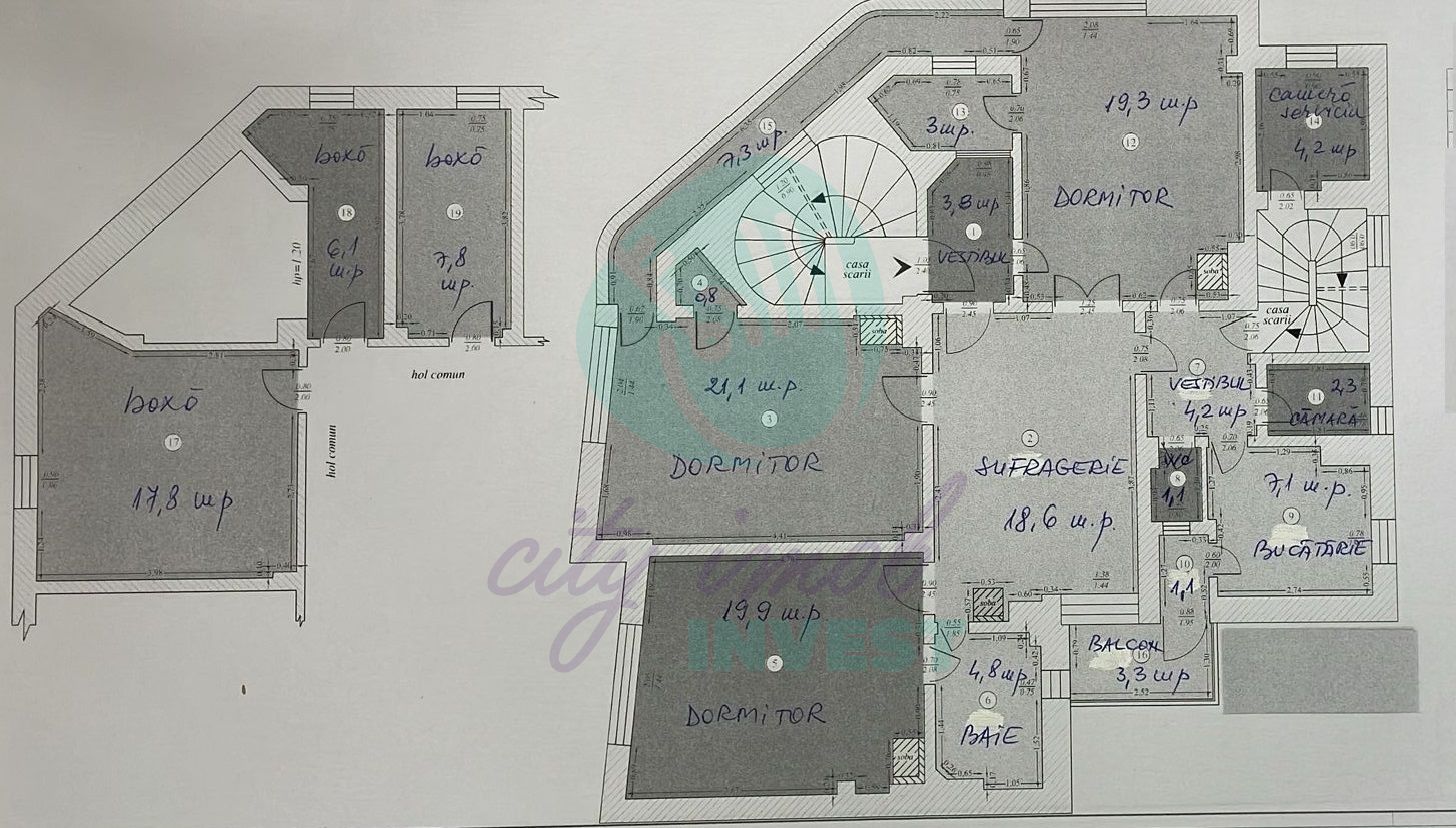 Apartament spatios cu 4 camere - Poză 1