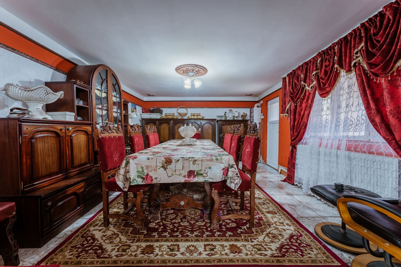 Casă cu teren generos de 1655 mp pe Gheorghe Doja - Poză 5