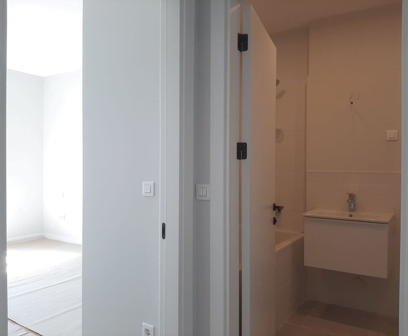 Vanzare Apartament modern cu 2 camere etaj 3 langa Petrom City - Poză 10