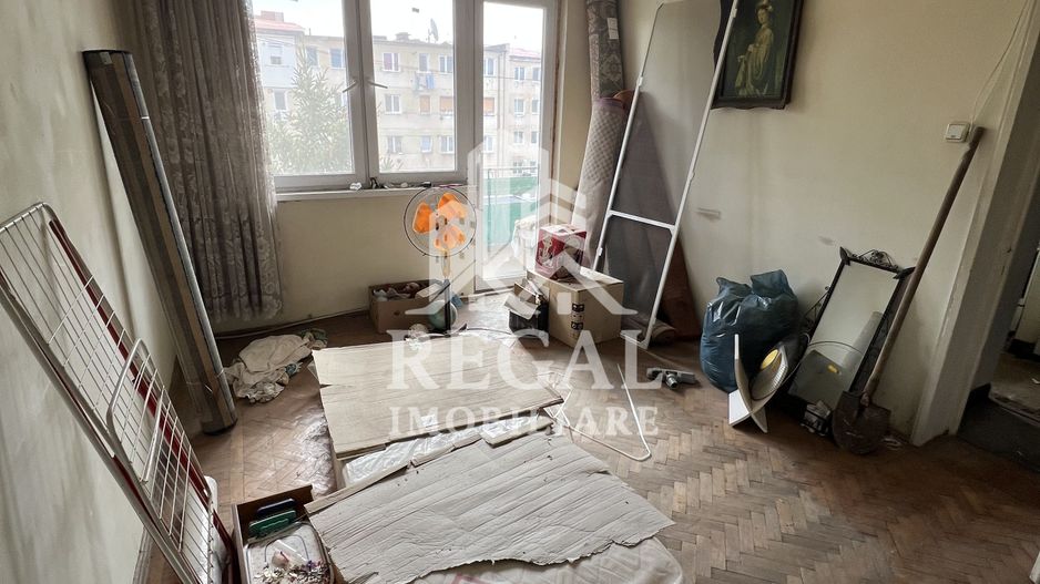 Apartament de vanzare 2 camere, in zona Micro 3 - Poză 1