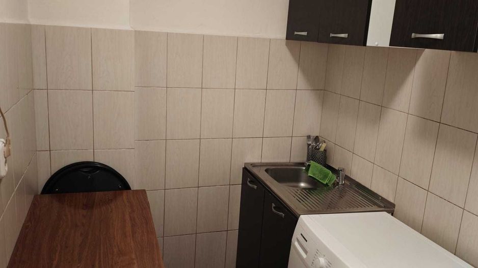 Închiriere 🏡 Garsonieră, 300 m de Facultatea de Construcții-Teiul Doamnei - Poză 2