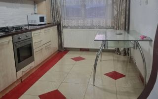 Apartament cu 4 camere de închiriat - Poză 2