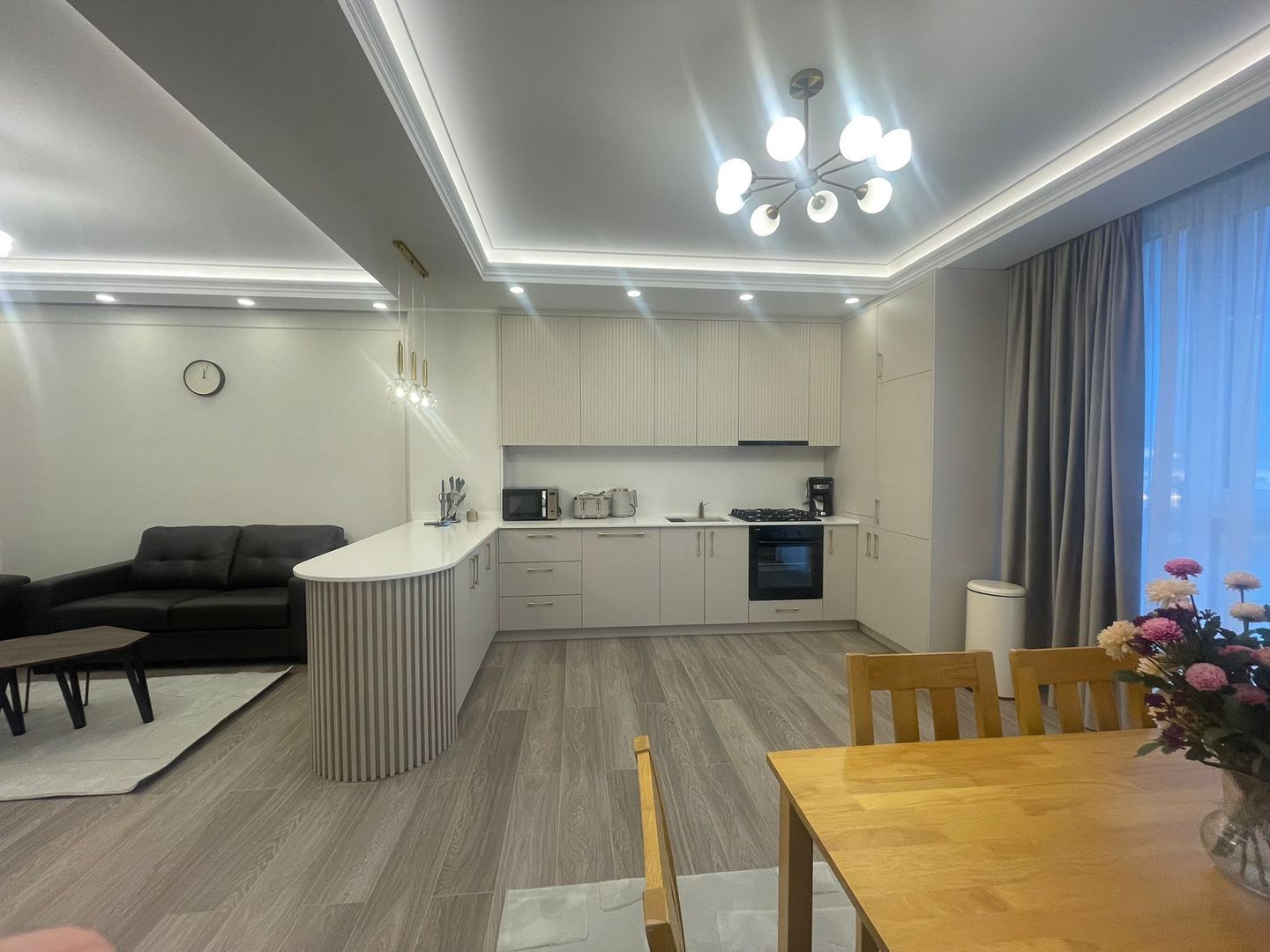 Apartament LUX 104 MP | Rădăuți | 2 Băi | Open Space | Etaj 1 - Poză 11