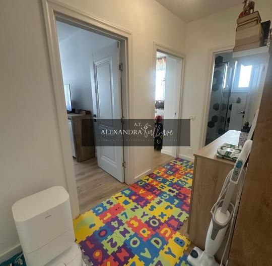 Apartament de vanzare 3 camere, 66 mp, 2 bai, balcon, 2 parcari - Poză 6