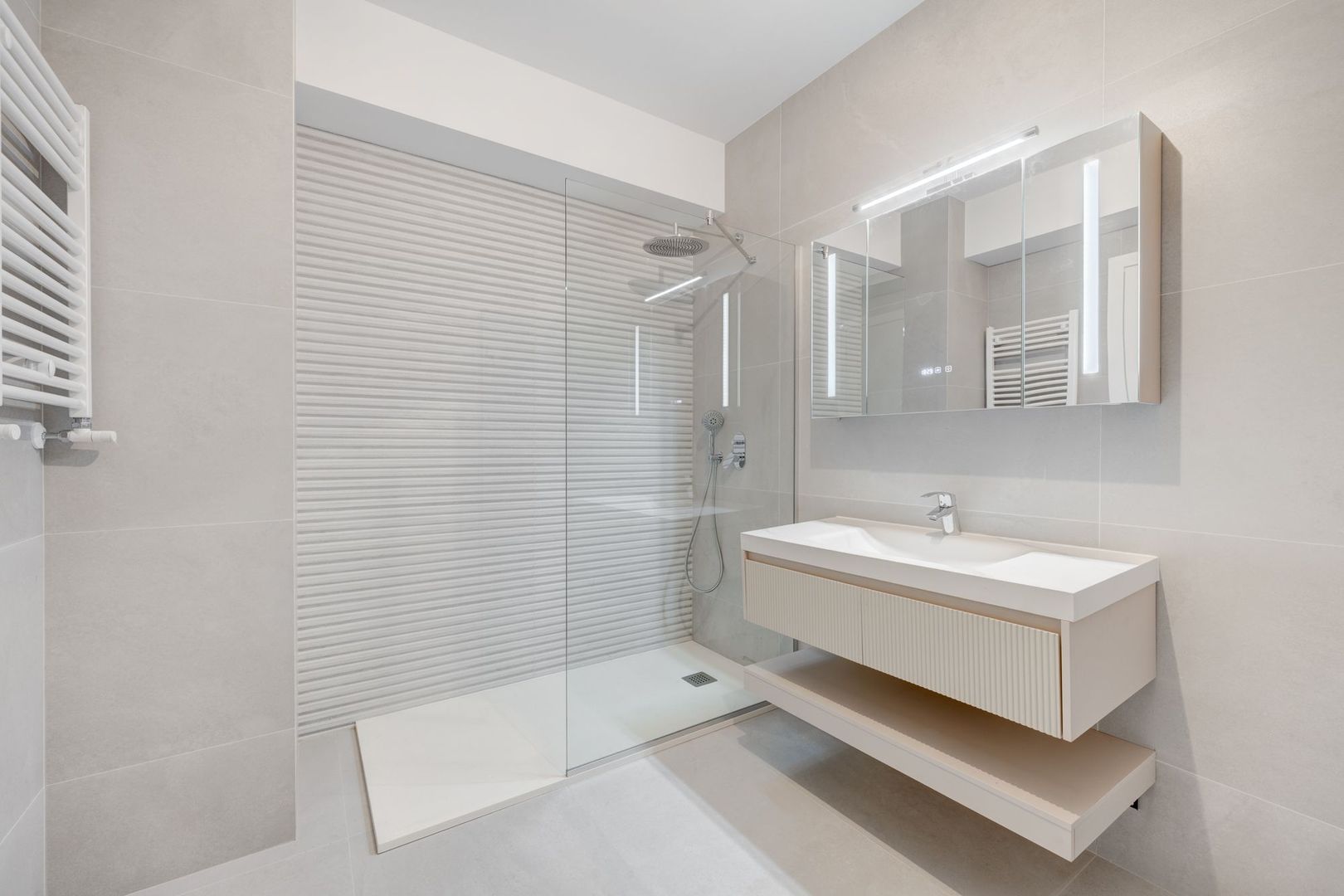 Apartament deosebit in Iancu Nicolae, langa Cambridge, terasa , nou - Poză 22