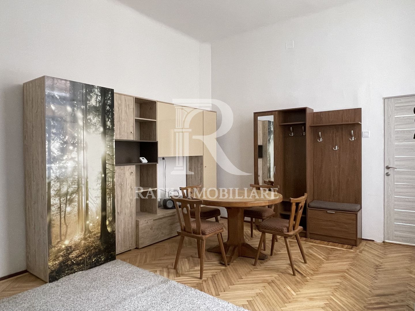 Apartament la casa cu 2 camere | Centrala pe gaz | Oradea - Poză 4