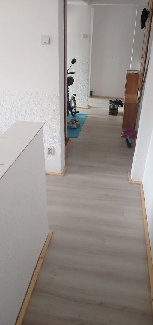 ageuropa.ro vinde ap 3 cam 49mp cu BALCON la etajul 3 în Micro 15. - Poză 5