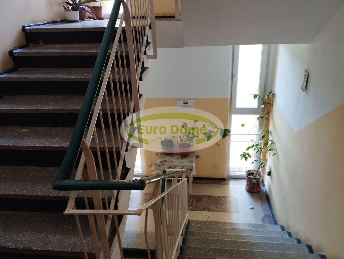 Inchiriere  apartament de 2 camere decomandat - Poză 10