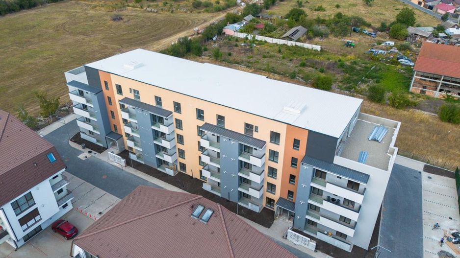 Perfect pentru investitie , apartament langa lac! - Poză 1