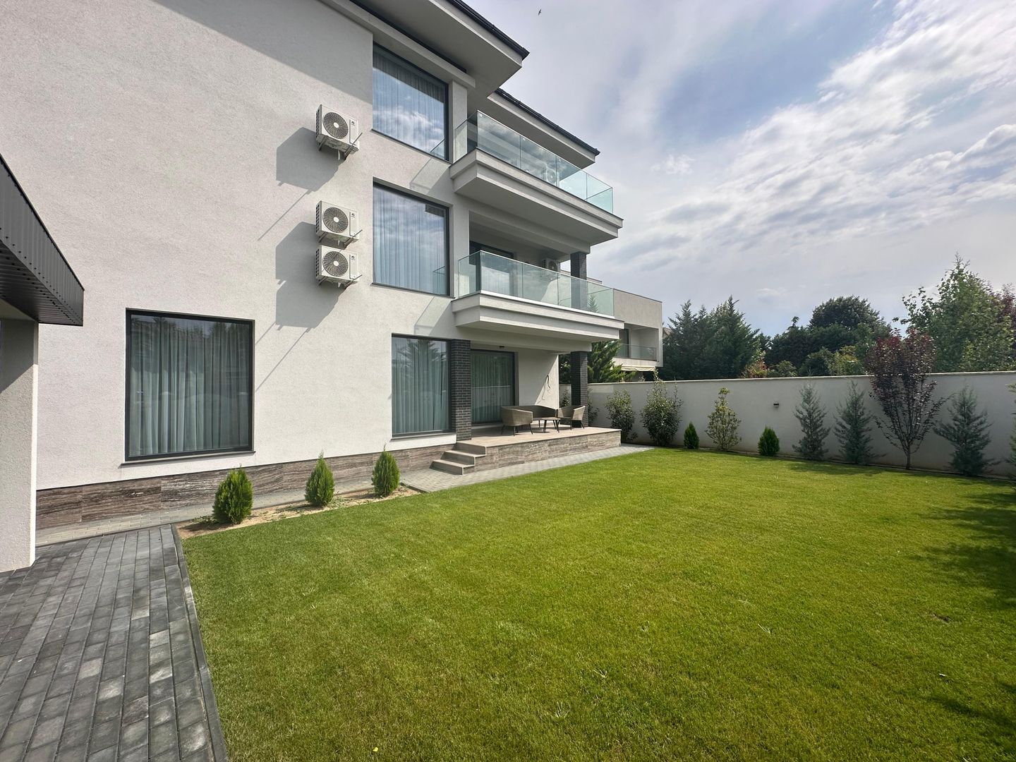 Vila individuala de lux 5 dormitoare - De închiriat - Poză 3