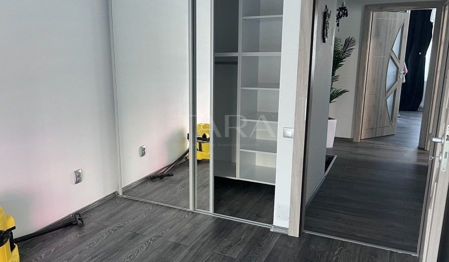 Casă / Vilă cu 4 camere de vanzare in Floresti, zona Eroilor - Poză 9