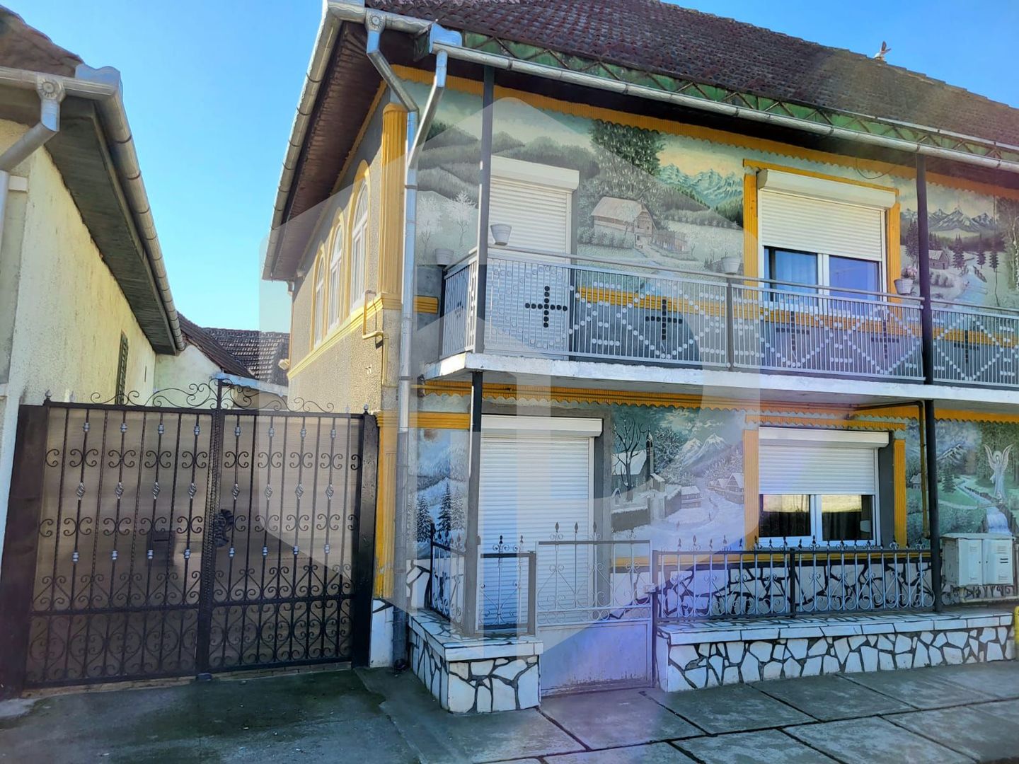 Casa in Avrig | 3 Dormitoare + Living si Bucatarie | Pivnita - Poză 3