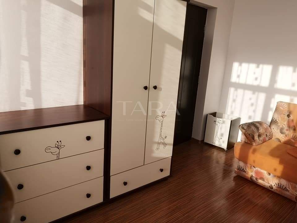 Apartament 3 camere, Floresti, zona Atelier Pizza. - Poză 3