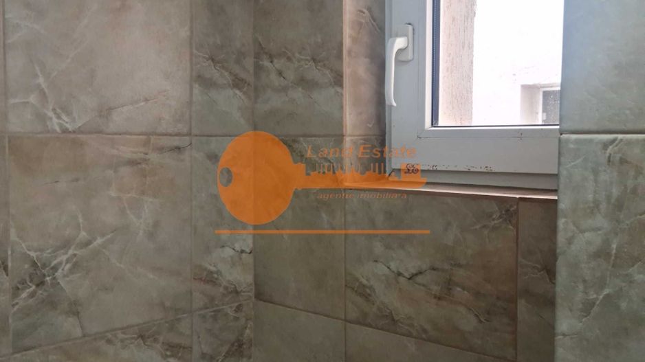 Vânzare Apartament 2 Camere Piața Victoriei - Poză 7