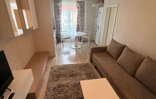 2 camere| loc de parcare cu bariera| apartament frumos| balcon deschis|