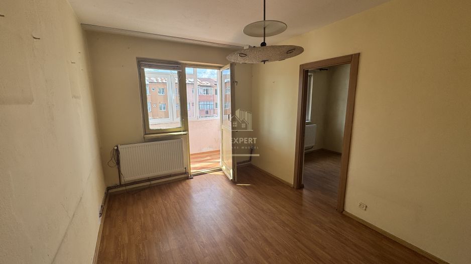 APARTAMENT 3 CAMERE, CAMPULUNG, VISOI - Poză 3